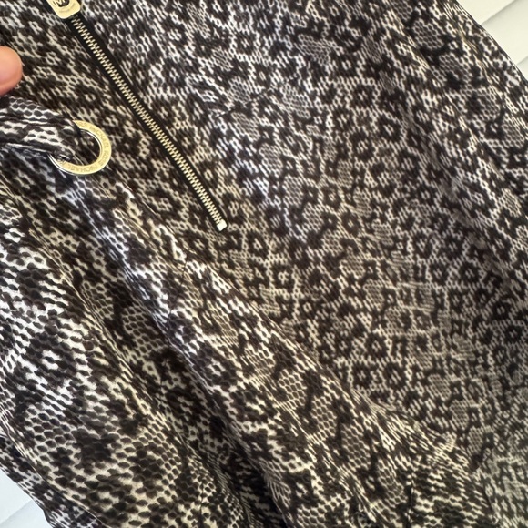 Michael Kors Monochrome Patterned Blouse - Picture 3 of 5